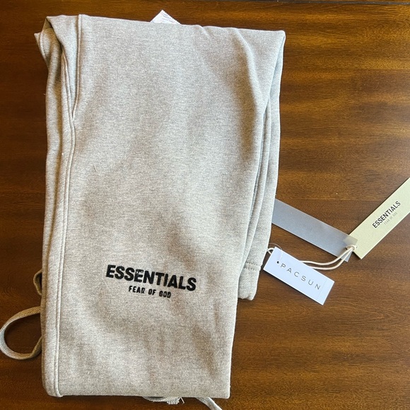 Fear of God Essentials dark oatmeal Sweatpants - Picture 5 of 6